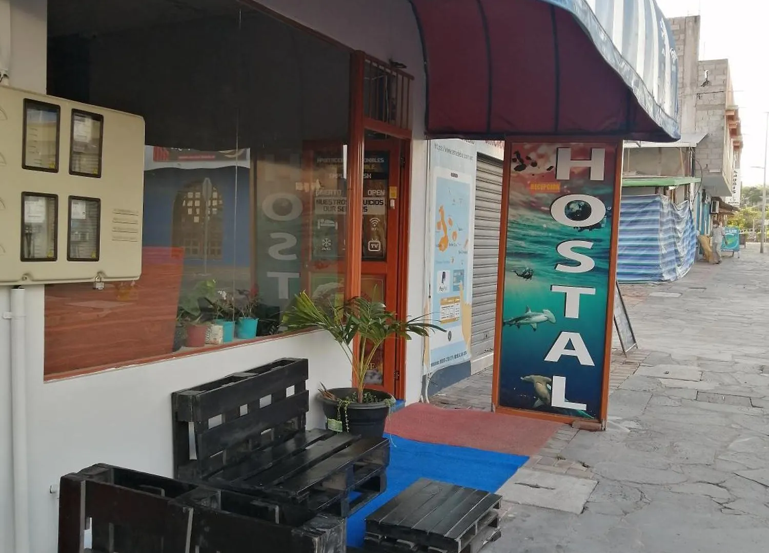 Hostel Hostal La Casa De Luis Puerto Baquerizo Moreno