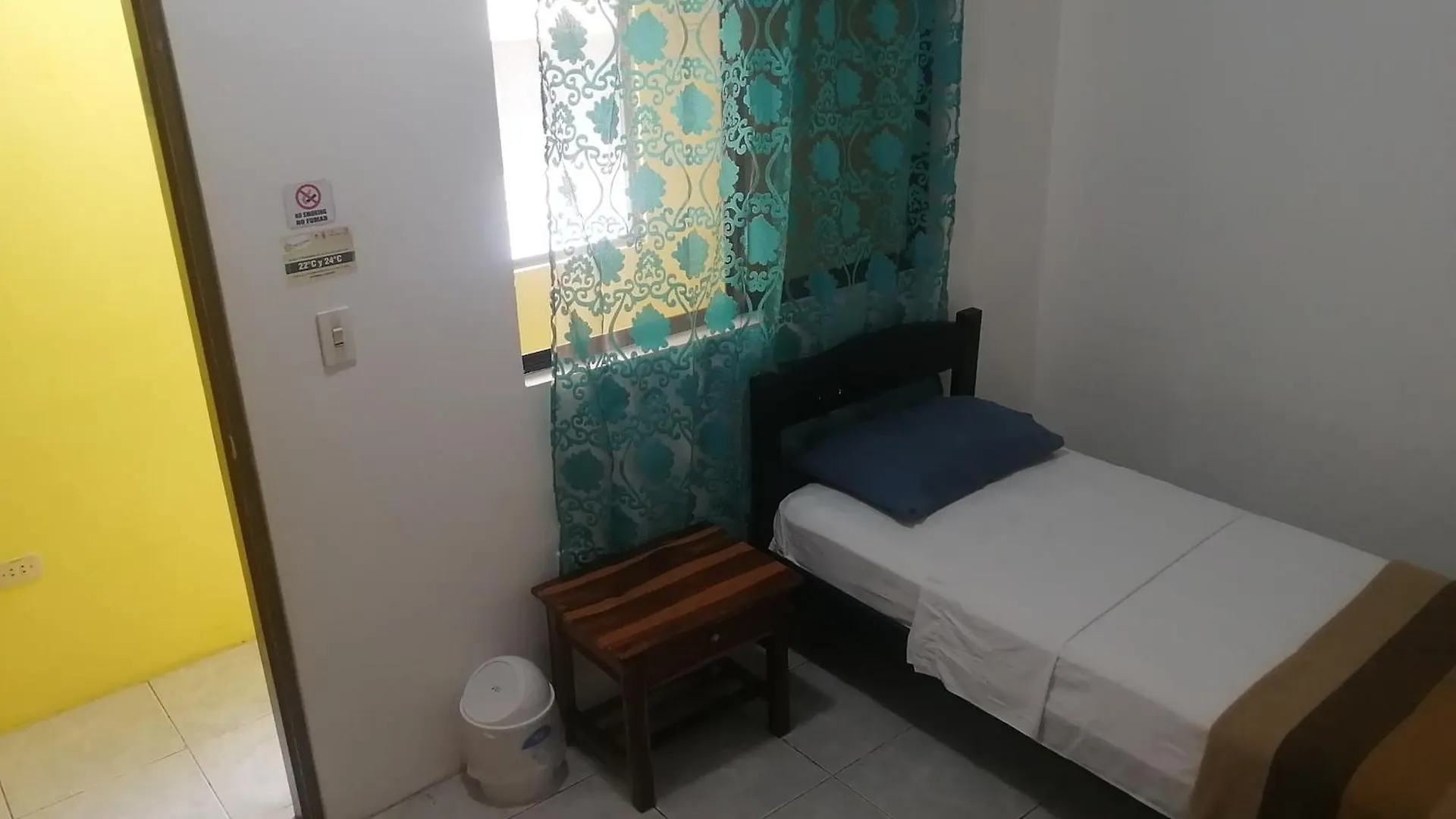 Hostel Hostal La Casa De Luis Puerto Baquerizo Moreno