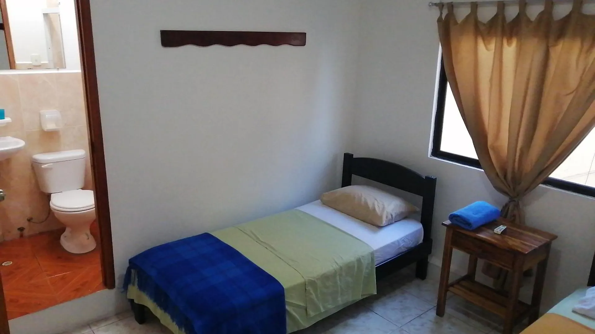 Hostal La Casa De Luis Puerto Baquerizo Moreno